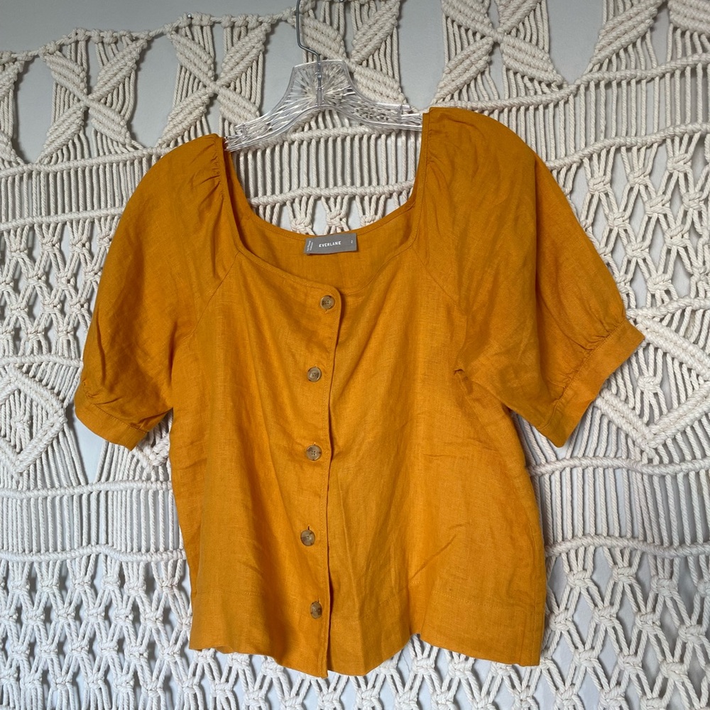 Everlane “The Linen Puff-Sleeve Top” in Marigold